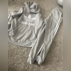 Adidas original girls sweat suit gray